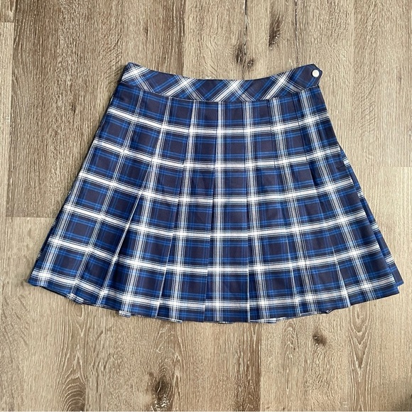 H&M Blue/White Plaid Short Pleated High Waisted Skirt - Size 2 - Picture 2 of 5
